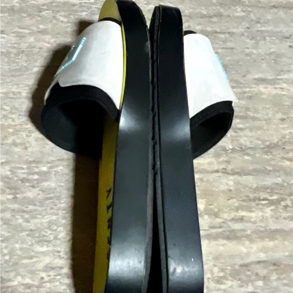 Fenty Puma by Rihanna surf slides - Picture 13 of 15